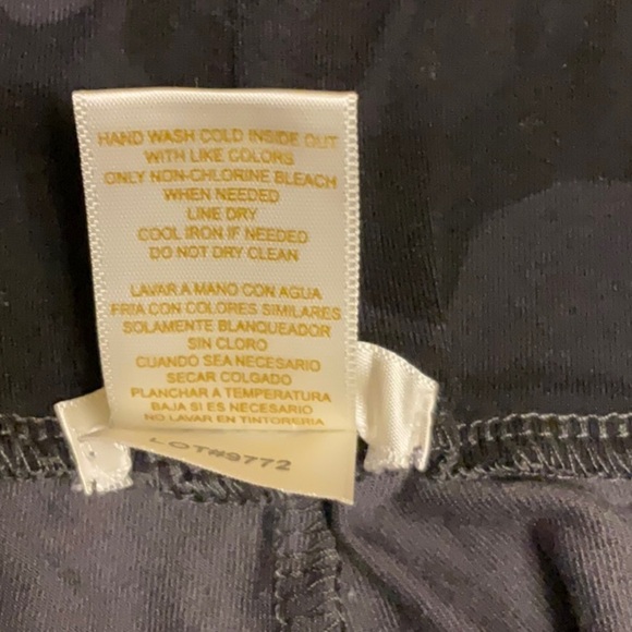 Matty M Black Leggings Sleek Form-Fitting Design - Picture 6 of 6